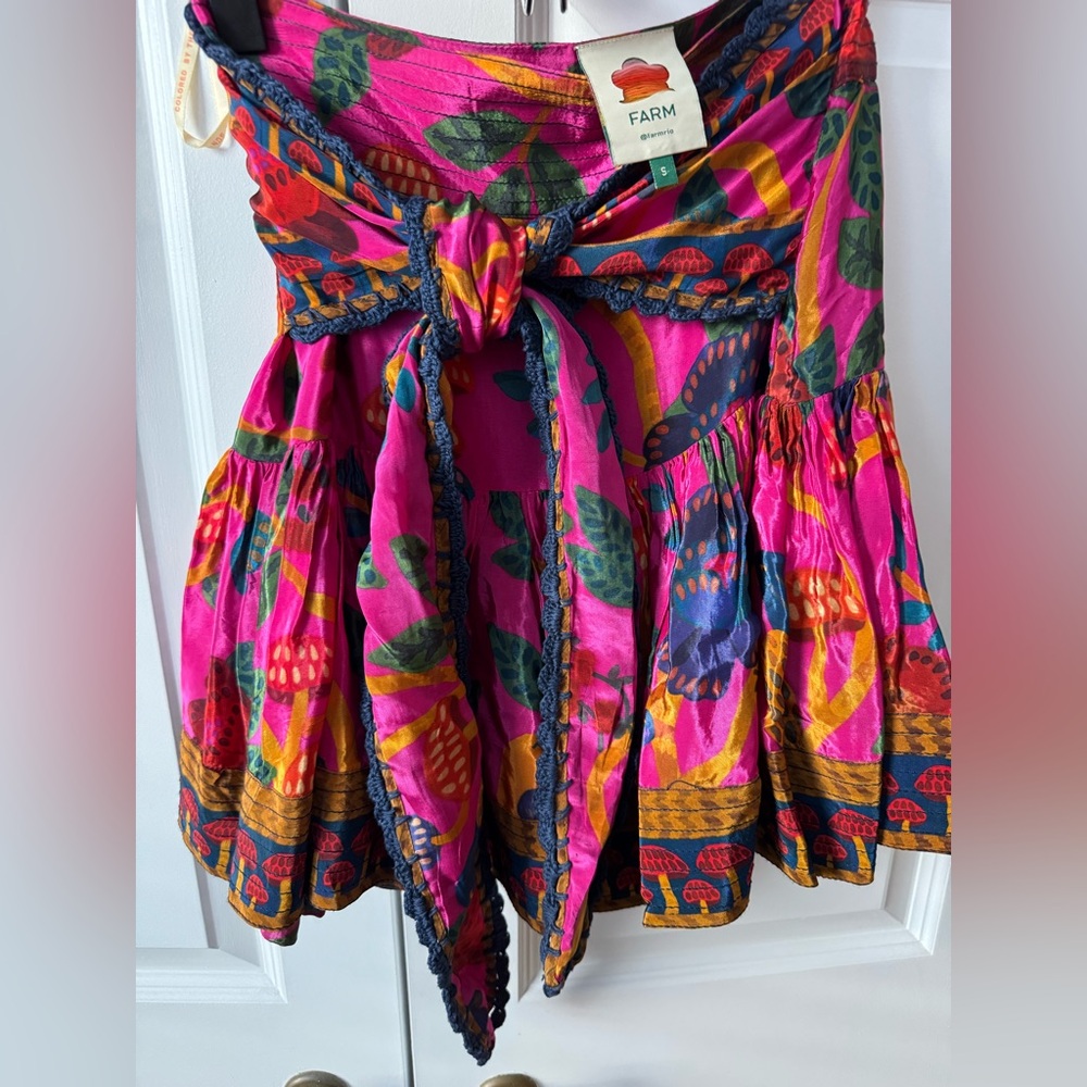 FARM Rio HTF skirt. Unique, colorful, crochet detail, barely worn.